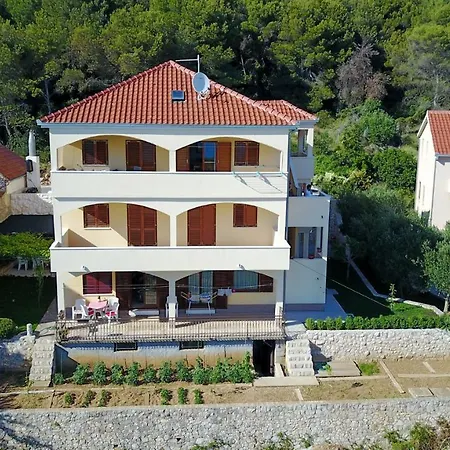 Apartment Ivana *