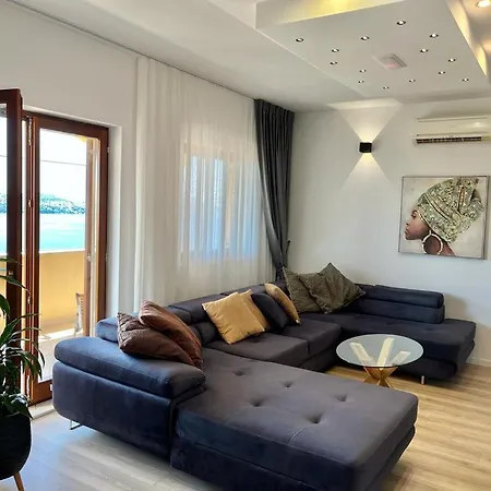 Ivana Apartment *